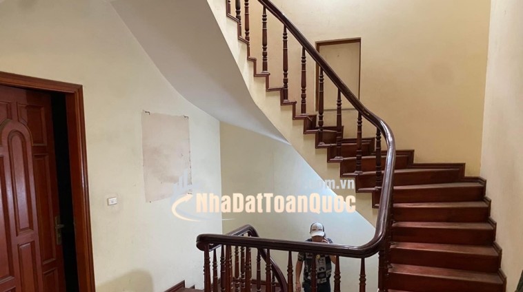 Bán nhà mặt phố Nguyễn Chí Thanh quận Đống Đa, 110m lô góc, kinh doanh đỉnh mặt tiền Khủng chỉ nhỉnh 27,5 tỷ