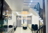 BÁN NHÀ Ô TÔ TRÁNH NHAU, PHỐ NHUỆ GIANG, HÀ ĐÔNG – DT 45M², 5 TẦNG, CÓ GARA OTO, GIÁ 11,3  TỶ