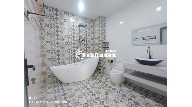Bán Nhà mới NGON 121m2, 4 tầng, 7PN mặt tiền KD Thạnh Lộc gần Chợ Cầu Đồng