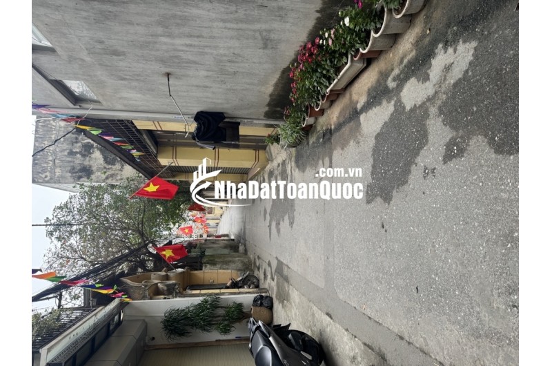 Nhà An Dương Vương, 32m2 x 5 tầng , Giá 5,75 Tỷ, Ô Tô