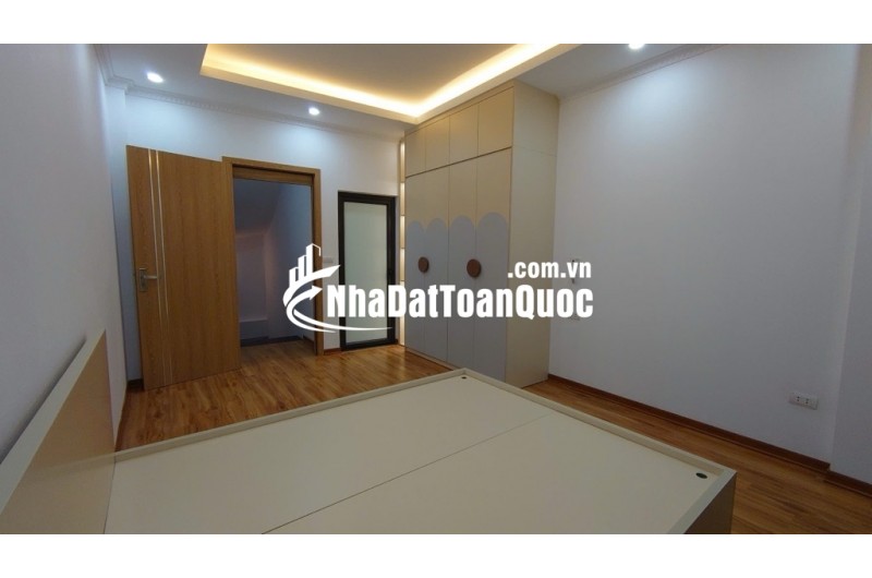 Nhà An Dương Vương, 32m2 x 5 tầng , Giá 5,75 Tỷ, Ô Tô