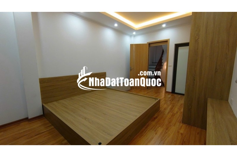 Nhà An Dương Vương, 32m2 x 5 tầng , Giá 5,75 Tỷ, Ô Tô