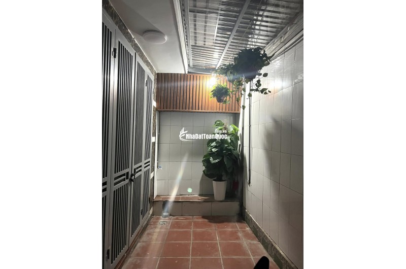 NHÀ ĐẸP PHÂN LÔ OTO CON ĐỖ RẤT GẦN - FULL NỘI THẤT - TIỆN ÍCH NGẬP TRÀN - AN SINH TỐT