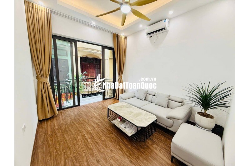 BÁN NHÀ QUẬN THANH XUÂN - Ô TÔ ĐỖ CỬA - MẶT NGÕ THÔNG - KINH DOANH SIÊU ĐỈNH  40 M x 5 TẦNG GIÁ CHÀO HƠN 10 TỶ