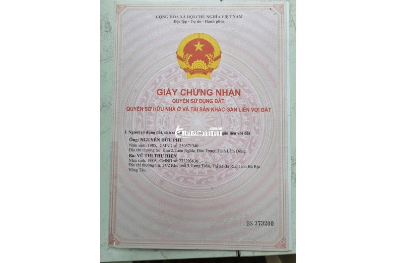 Hạ nốt 4 tỷ 9, mời môi giới 3% đường thông 5m xe hơi, kế siêu thị Emart 700m, hồ bơi 350m, công viên 200m, nhà xây kiên cố