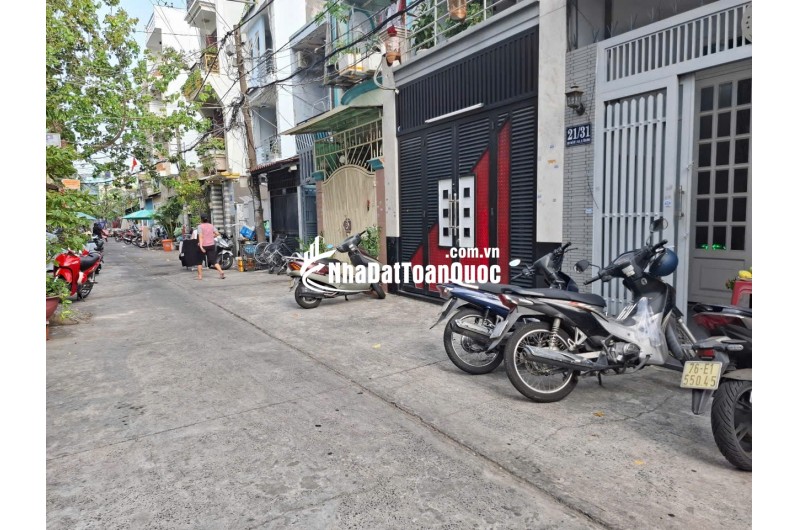 Bán nhà hẻm 6m tại 21/31 Đường Bùi Thế Mỹ, P10, Tân Bình. 40m2 SHR 5.4 tỷ. Lh:0983997338.