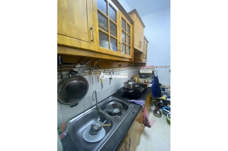 Bán nhà Phạm Văn Hai P3 Tân Bình, DT 36m2 nở hậu, 4 tầng 3PN chỉ 5.75 tỷ TL. Lh:0933250241, 0839815460.