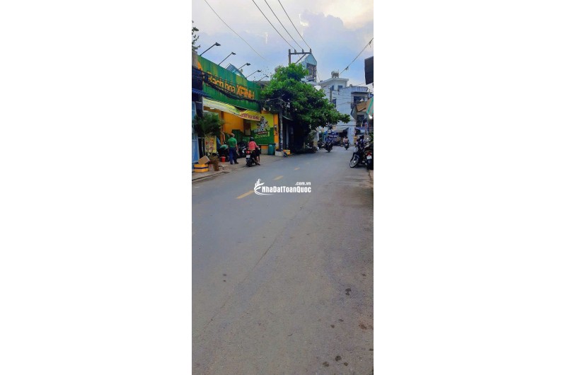 BÁN NHÀ BÌNH TÂN, NỞ HẬU GẦN 8M PHONG THỦY - ĐÓN LỘC PHÁT TÀI, GIÁ CHỈ 7 TỶ. LH:0989005693.