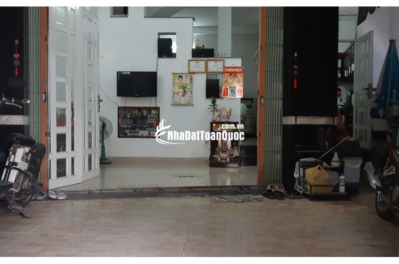 BÁN NHÀ BÌNH TÂN, NỞ HẬU GẦN 8M PHONG THỦY - ĐÓN LỘC PHÁT TÀI, GIÁ CHỈ 7 TỶ. LH:0989005693.