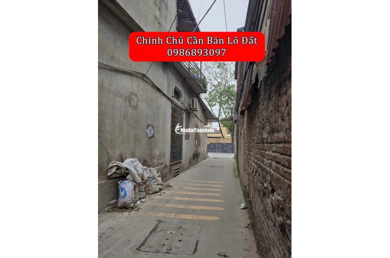 Nằm ngay trung tâm-  HƯƠNG MẠC - TỪ SƠN 
CHÍNH CHỦ gửi B.án lô đất đẹp tặng ngay lán xưởng
