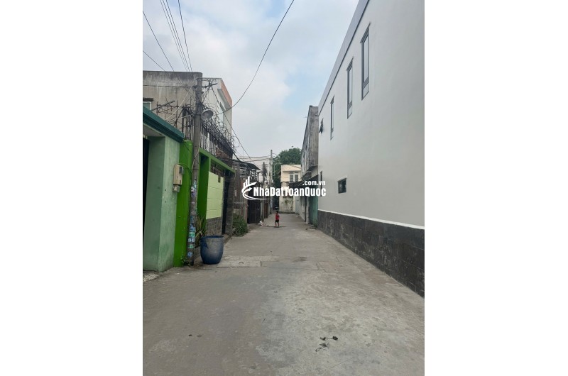 Chính Chủ bán đất Tp Thủ Đức DTSD 100m2 Công nhận 85m2 SHR chỉ 4,8 tỷ TL. Lh:0939577866.
