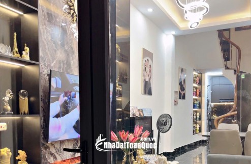 Bán nhà đẹp mặt ngõ thông phố Chợ Khâm Thiên 28m2 5tầng mặt tiền 2.8m 4.8 Tỷ Đống Đa