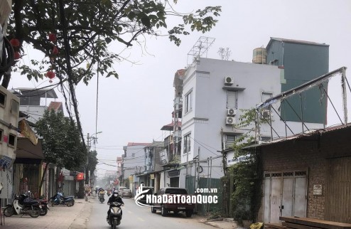 BÁN NHÀ MẶT PHỐ KINH DOANH Ô TÔ TẢI TRÁNH VỈA HÈ ĐÁ BÓNG 47M2 x 3 TẦNG.
