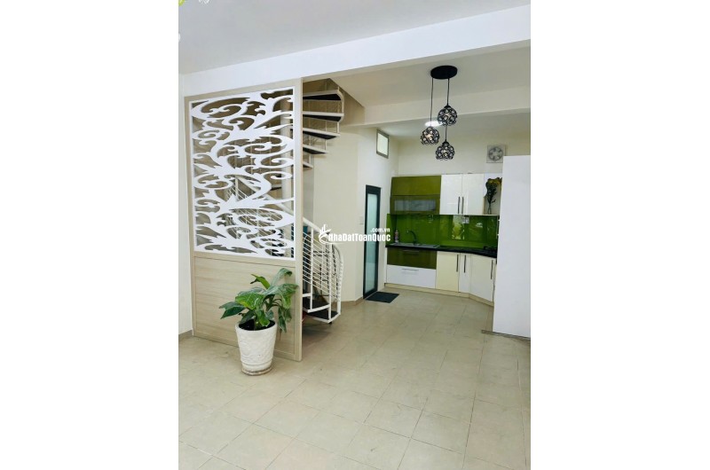 Bán Nhà HXH Đường Cách Mạng Tháng Tám, P.12, Q.10.  Diện tích: 3.8 x 9m, Giá chỉ 6.1 tỷ.
