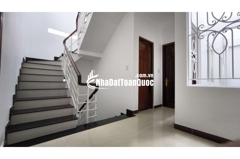 LÊ VĂN SỸ - ĐẸP NGANG 5m x 15m - XÂY 5 TẦNG - Ô TÔ ĐỂ BÊN TRONG- CHỦ XÂY TÂM HUYẾT - SẴN 5PN MASTER + 1P - TIỆN LÀM CHDV CAO CẤP / VĂN PHÒNG.