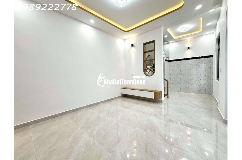 MẶT TIỀN thụt TRẦN QUANG KHẢI- ĐẸP 3 TẦNG - TẶNG NỘI THẤT CƠ BẢN - Ô TÔ TỚI CỬA.