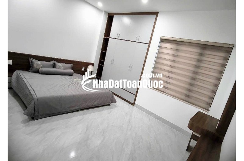 BÁN NHÀ MỚI XÂY 3 TẦNG GẦN BIỂN VĨNH PHƯỚC NHA TRANG
