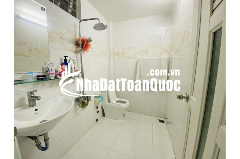 Bán nhà 160m², 2 tầng, 3PN, 4WC, Trường Thọ, Thủ Đức - 9.1 tỷ