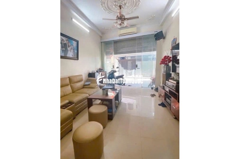 Nhà đẹp phố Đại Từ, Ô tô tránh, Ngõ thông, KD, 45m2x4T, MT4m, giá 11.9 tỷ