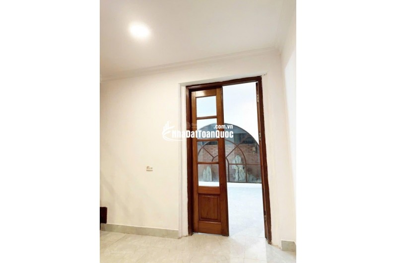 Bán nhà riêng phân lô tại Xuân La, Tây Hồ, Hà Nội, mặt tiền 5m, ô tô 7 chỗ vào tận cửa