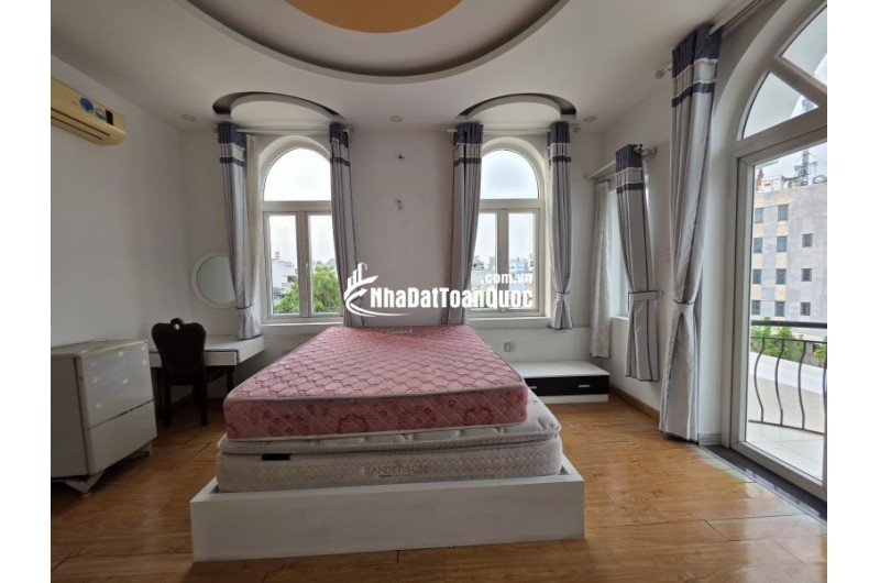Bán nhà mặt phố Cát Lái, Q.2, 106m², 5 tầng, 9.8 tỷ, sổ hồng