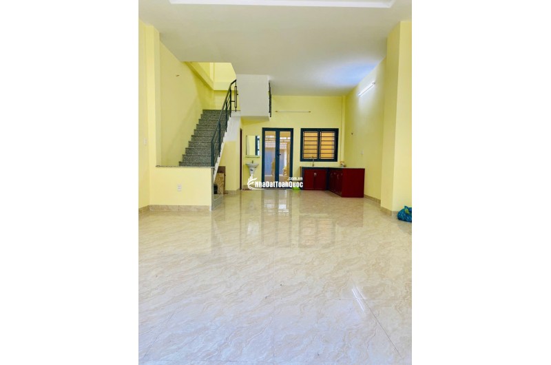 CHO THUÊ GẤP NHÀ ĐƯỜNG LÊ VĂN KHƯƠNG HẺM VÔ 1/ NGẮN, PHƯỜNG THỚI AN, QUẬN 12 LH:0786555368