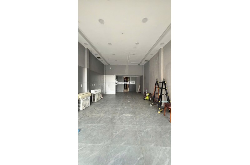 MẶT TIỀN KINH DOANH - TRƯỜNG CHINH  DT: 97M2 ( 4,5 X 21,5 ) - 4 TẦNG - 4PN - 5WC