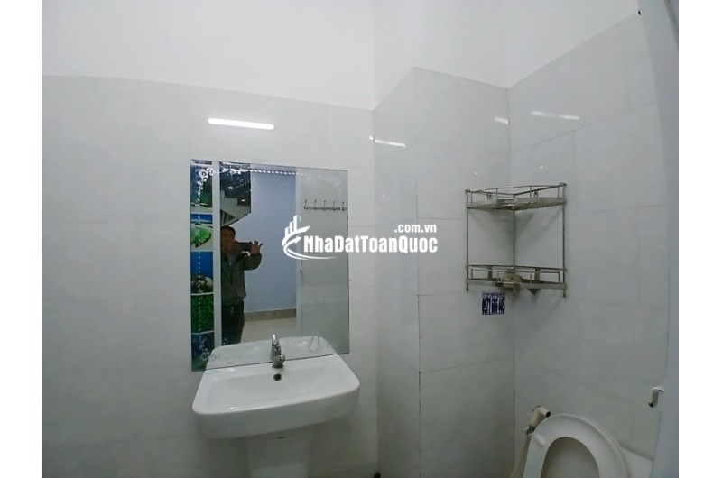 Bán nhà 130m², 2 tầng, 3PN, 2WC, Tân Phú, Thủ Đức - 4.4 tỷ
