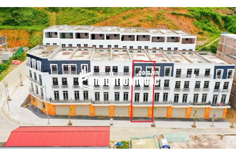 Bán căn liền kề xây sẵn 4 tầng đường T9 KĐT Tây Bắc - Sapa. Giá chỉ 5,8 tỷ cả nhà và đất