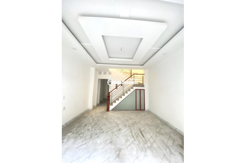 NHÀ NẰM NGAY TÊN LỬA BÌNH TÂN  -  HAI MẶT HẺM - HẺM XE TẢI THÔNG - 84M - NHỈNH 5 TỶ