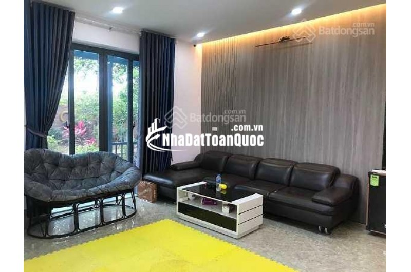 Cho thuê lâu dài nhà vườn tại Đông La 520m2. 3PN, full đồ cao cấp, 15tr/tháng, gần Tố Hữu, gần công viên, hồ điều hòa