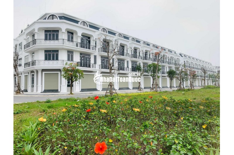 Bán căn liền kề Calyx Residence 319 Đông Anh sổ đỏ chính chủ view vườn hoa.