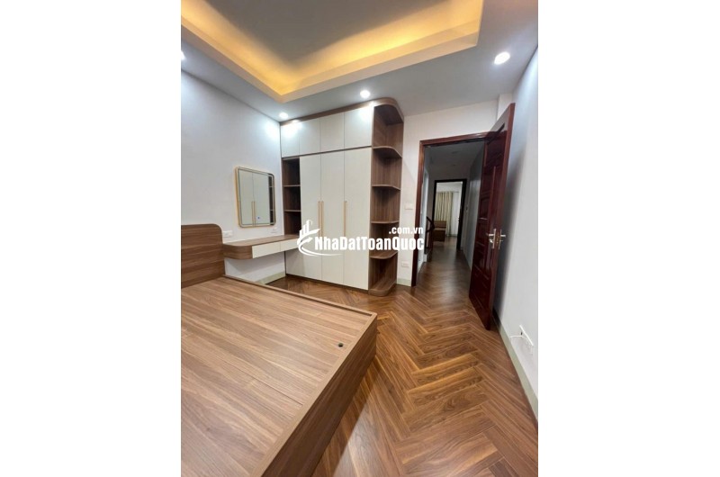 BÁN NHÀ KIM GIANG-Ô TÔ ĐỖ CỬA-NHÀ ĐẸP 33M-5 TẦNG GIÁ 5,45 TỶ