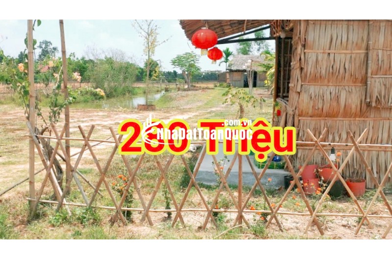 280 Triệu sang Tên 1000m2 có Thổ Cư, Gần DT 818, mỗi tháng trả thêm 3 triệu