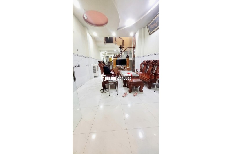 BÁN NHÀ KHU VIP TÊN LỬA MALL BÌNH TÂN - HẺM XE HƠI 101M -  CHỈ 4TỶ8