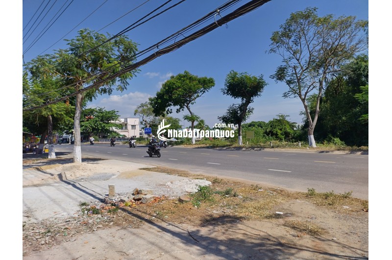 Cần bán 2 lô mặt tiền trung tâm Phan Thiết 663 m2