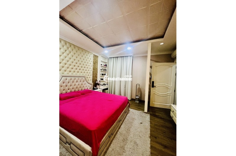 Bán Biệt Thự Mini 159 m2, 3 tầng, đường N10, P. Phú Hữu, Q.9, 159m², giá 23 tỷ