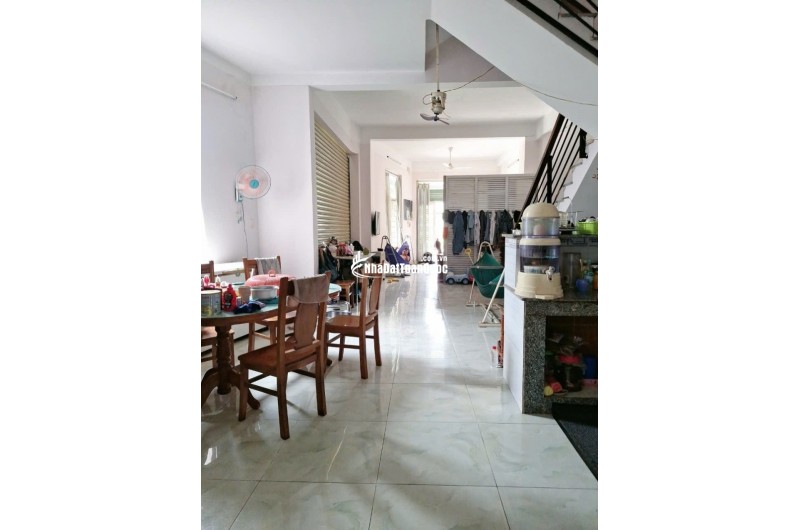 Bán nhà 3 tầng, 140m², 6.55  tỷ, Q.9, Long Thạnh Mỹ