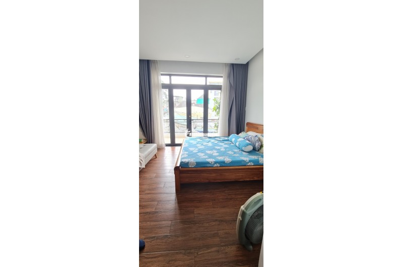 Bán nhà 74m2, 4PN, 3WC, Nguyễn Duy Trinh, Q.2, 6.15 tỷ, sổ hồng