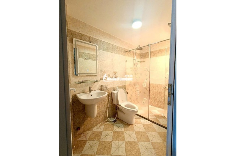 SIÊU PHẨM LẠC LONG QUÂN MỚI CỰC ĐẸP, 2 THOÁNG, DÂN XÂY Ô TÔ GẦN, BÃI XE NGAY NHÀ CHỈ 9.2 TỶ