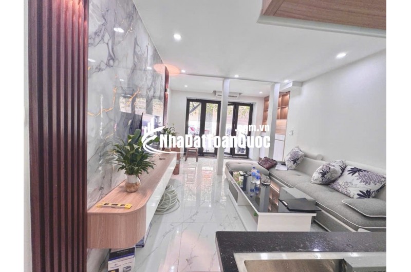 TẬP THỂ TẦNG 1 - TRƯỚC NHÀ Ô TÔ TRÁNH 3PN - CHỦ TẶNG FULL NỘI THẤT CHỈ 4.35 TỶ