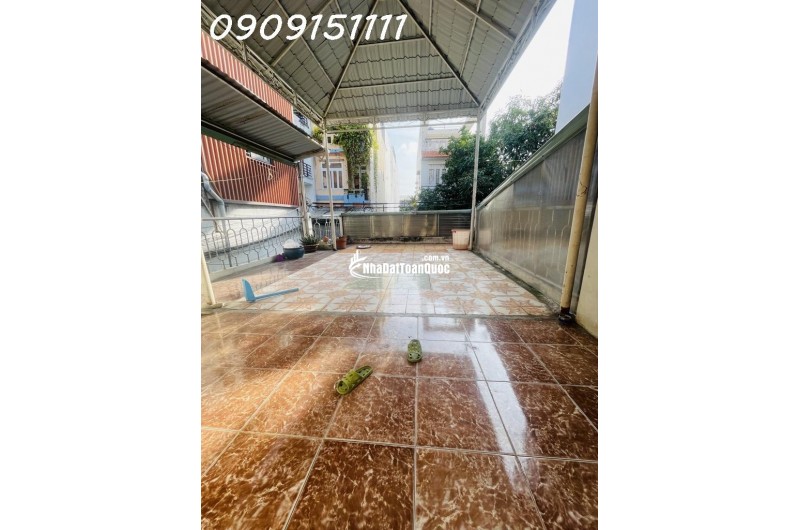 BÁN NHÀ MẶT TIỀN KINH DOANH- HẺM XE HƠI- KẾ KDC NAM LONG- QUẬN 7- 132M2- NHỈNH 6 TỶ