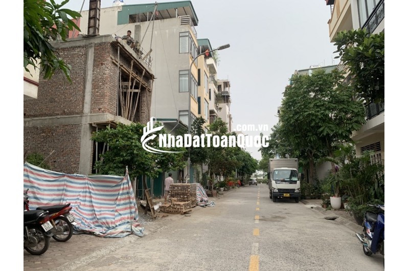 BÁN NHÀ THẠCH BÀN nhỉnh 16 tỷ 60m KHU PHÂN LÔ VỈA HÈ 2 MẶT THOÁNG,LONG BIÊN