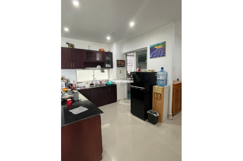 Cần bán căn hộ chính chủ 101.7m2 The Mansion, Nguyễn Văn Linh, Bình Chánh
