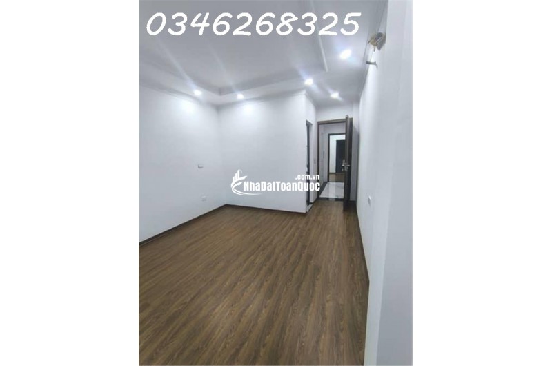 NHÀ MỚI GẦN LINH ĐÀM - THANG MÁY CHẠY VÙ VÙ - Ô TÔ VÀO NHÀ - KINH DOANH ĐỈNH - VÀI BƯỚC RA MẶT PHỐ