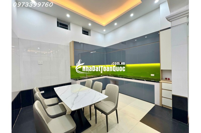 NHÀ VIP TRUNG TÂM HOÀI ĐỨC – 3 MẶT THOÁNG - Ô TÔ 7 CHỖ VÀO NHÀ