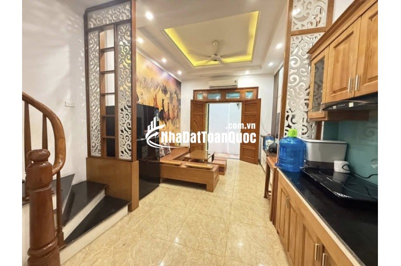 Bán nhà ô tô vào tại Đông Dư Gia lâm xây 4 tầng đủ nội thất hơn 4 tỷ