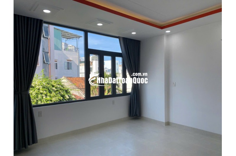 BÁN 3 CĂN NHÀ MỚI MÊ ĐÚC MỚI TINH MẶT TIỀN ĐƯỜNG MAI AN TIÊM PHƯỜNG VĨNH PHƯỚC