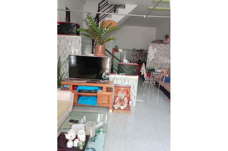 Bán nhà 3 tầng Tttp Biển Nha Trang tại hẻm Mai Xuân Thưởng , P. Vĩnh Hải ,Nha Trang , Khánh Hoà