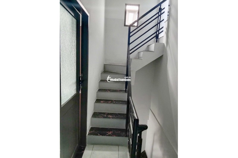 Bán nhà 3 tầng Tttp Biển Nha Trang tại hẻm Mai Xuân Thưởng , P. Vĩnh Hải ,Nha Trang , Khánh Hoà